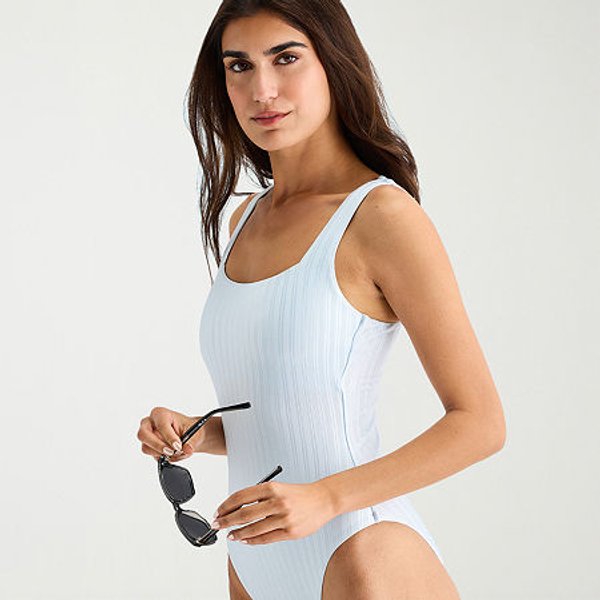 リーナマントルピース This $24 Mynah One-Piece Swimsuit Is 72% Off at JCPenney
